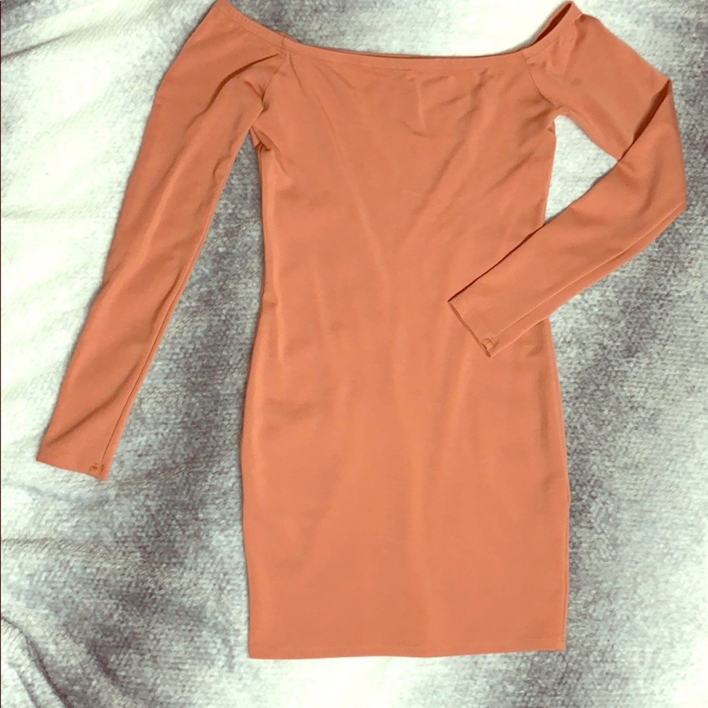 Peachy/tan bodycon midi dress